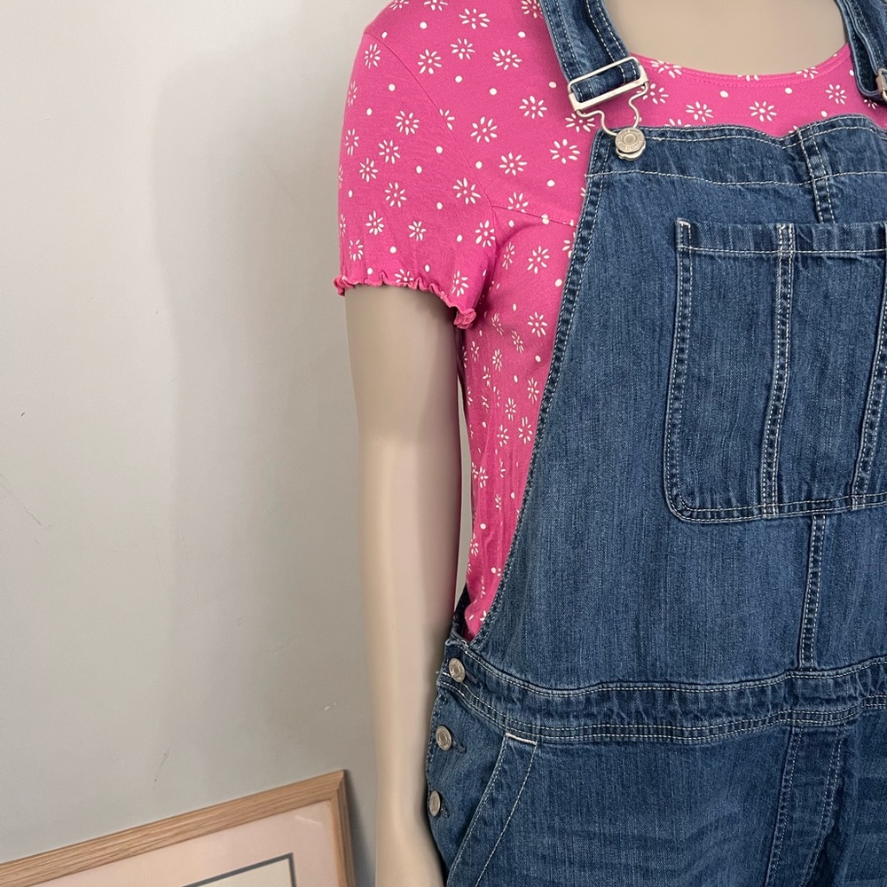 XL Women’s Gap indigo wash denim overalls cropped leg